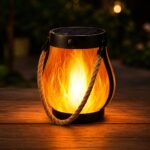 Solcellslykta med flammande ljuseffekt